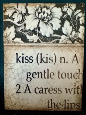 Sid Dickens Tile T285 First Kiss (RETIRED)